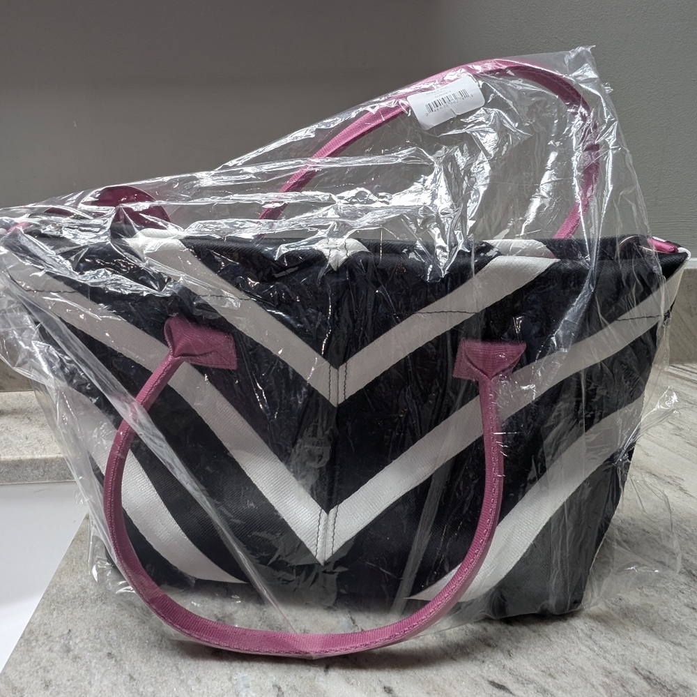 Harvey's Barbie Sydney Tote - Picture 7 of 8